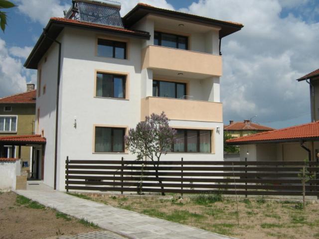 Khan Krum House & Apartments For Rent Elin Pelin Eksteriør bilde